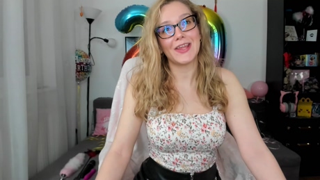 LunaNicole  12-04-2022
